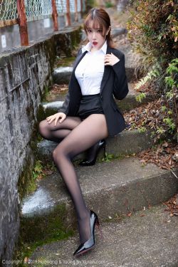 铃木梨央